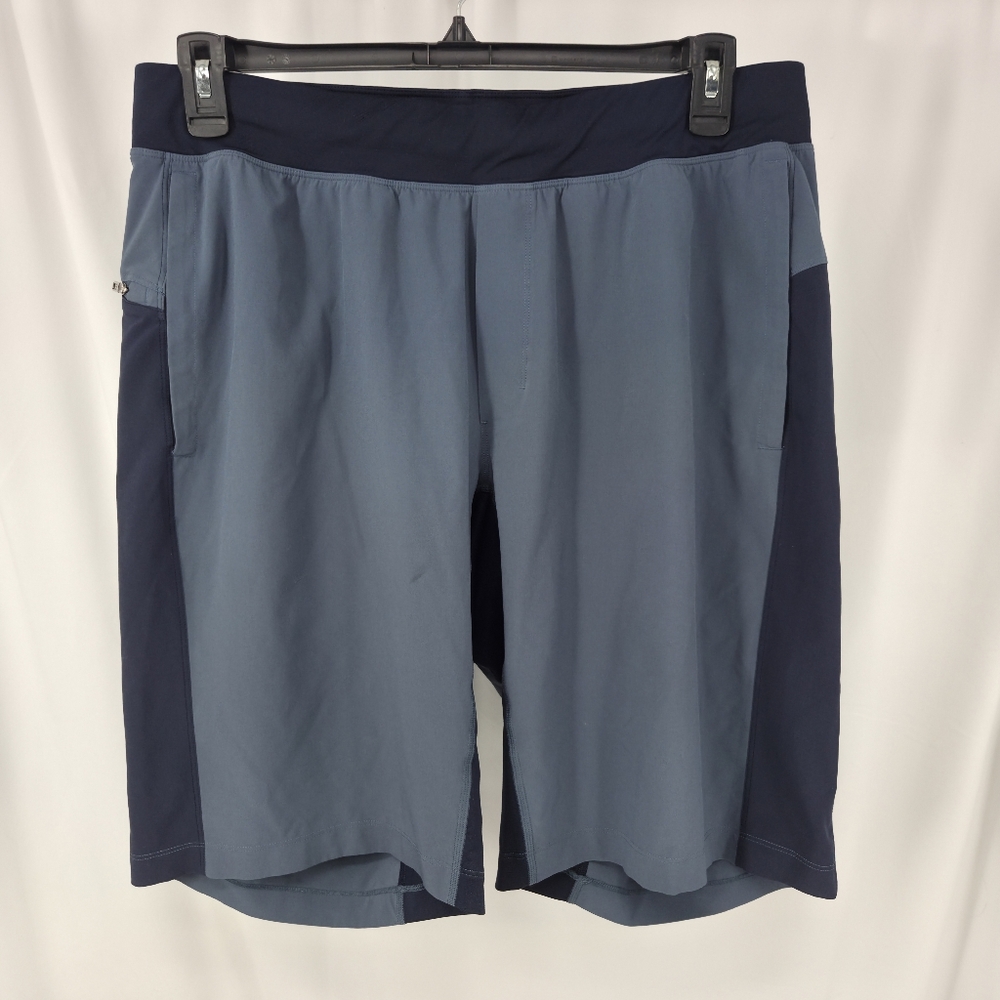 Lululemon T.H.E. linerless Men's Shorts 11" inseam sz 34